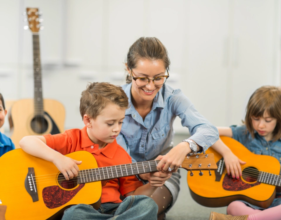 Strum Along Guitar Lessons in Singapore Catered to Your Skill Level